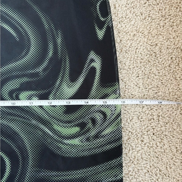 h&m black and green mesh abstract print slip midi skirt - Picture 10 of 11